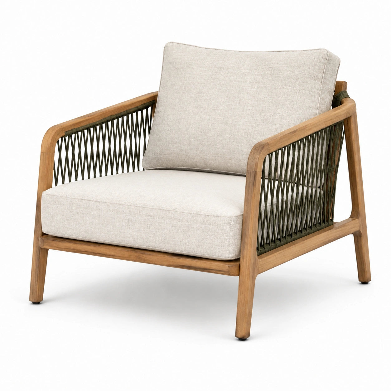 Sillón de madera y cuerda con cojín beige